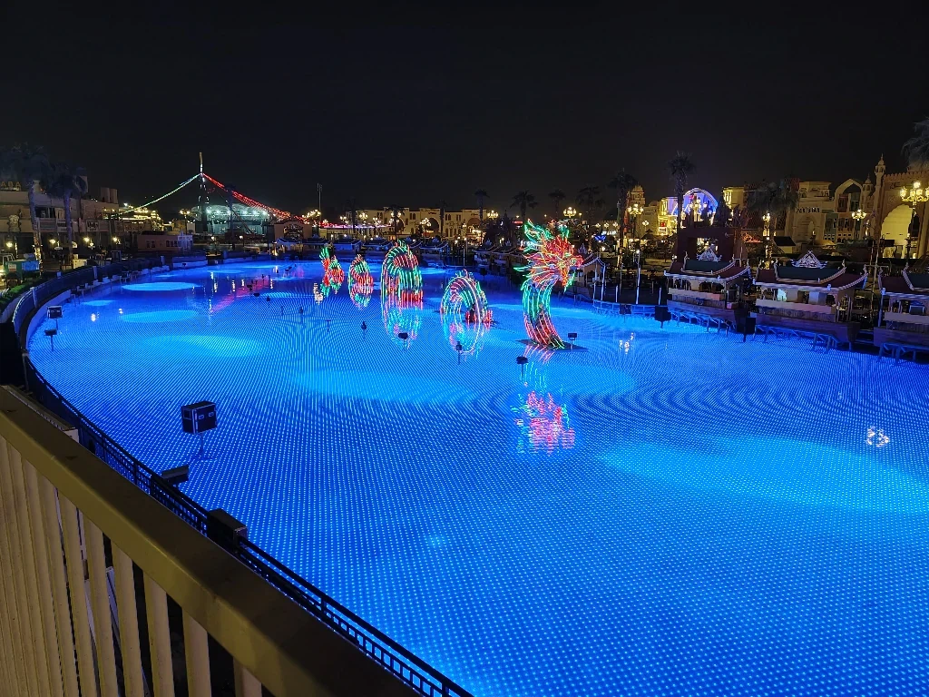 SHLED afslører spektakulær undervands IP68 LED Mesh-skærm ved Dubai Global Vi...